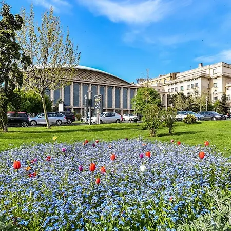 Park Downtown Апартаменти *